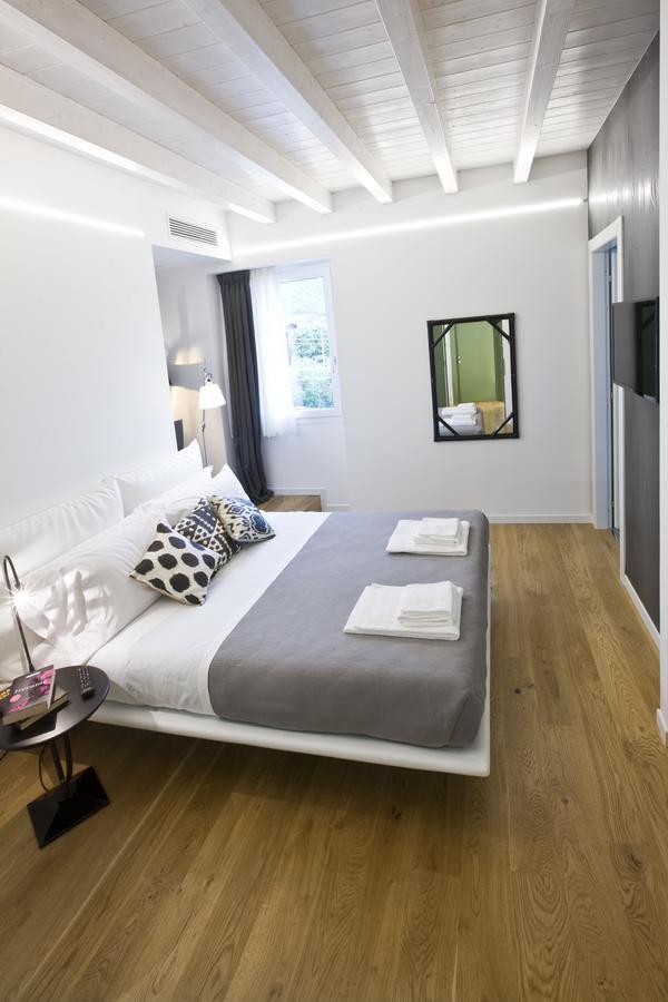 Manzoni 124 Bed&Relax Bed & Breakfast Esine Bagian luar foto