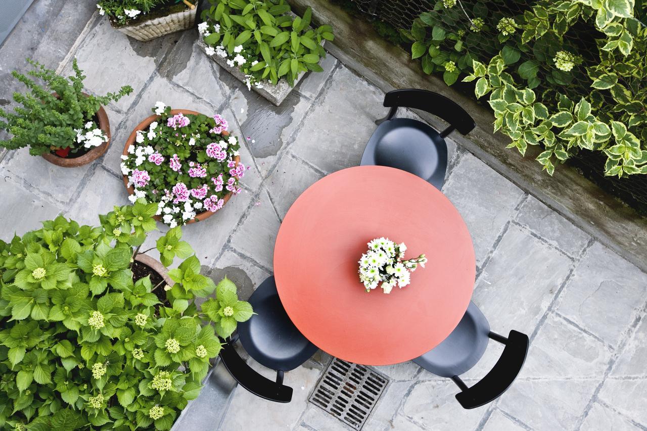 Manzoni 124 Bed&Relax Bed & Breakfast Esine Bagian luar foto