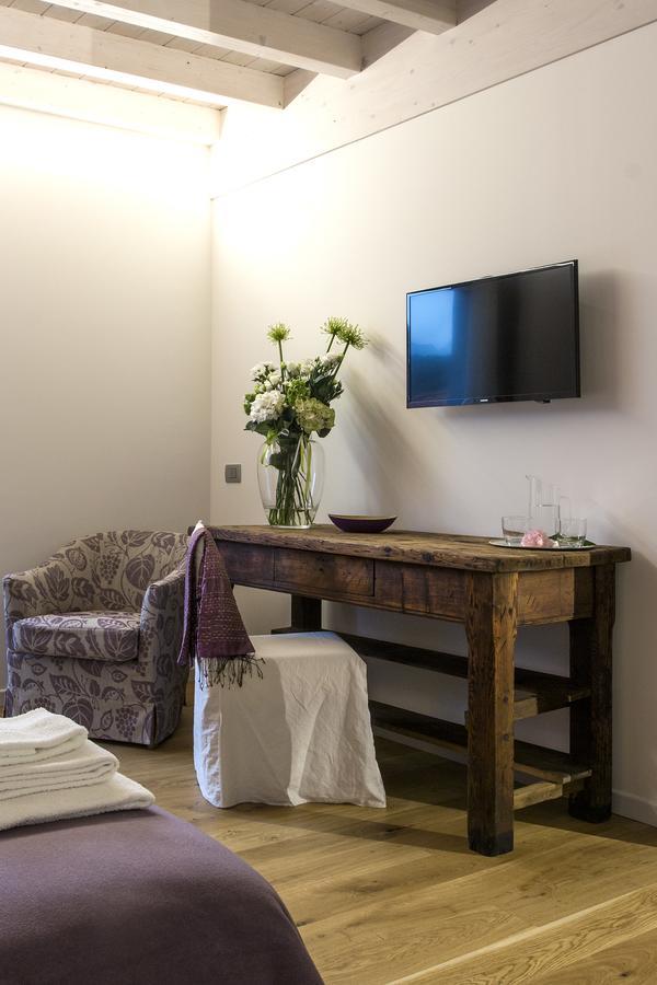Manzoni 124 Bed&Relax Bed & Breakfast Esine Bagian luar foto